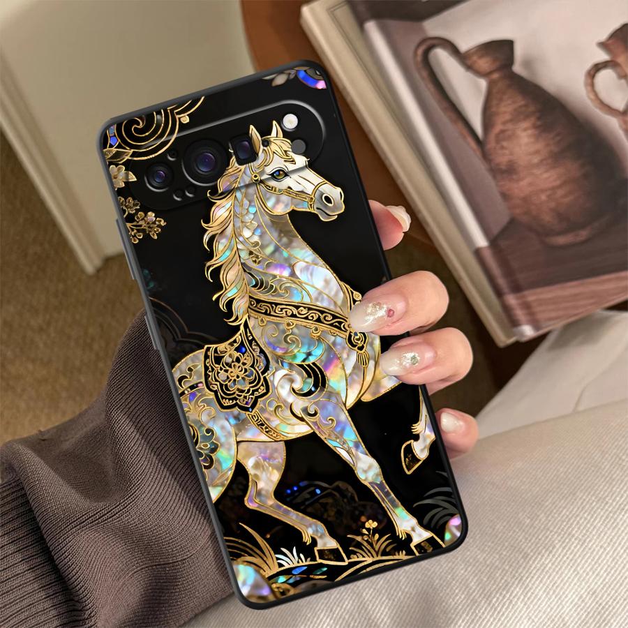 غطاء هاتف Lucky Horse Funda له - مراجعة Phone Cases Pixel 9A وسعره